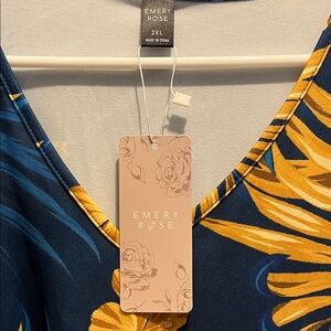 Emery Rose Women's Floral Tunic Top - Blue and Yellow